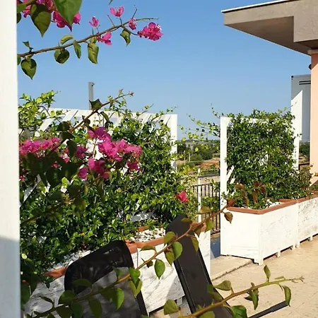Stella-guesthouse Apartment Solarino